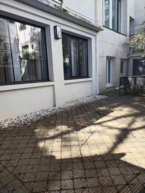 2 pièce avec terrasse ensoleillé